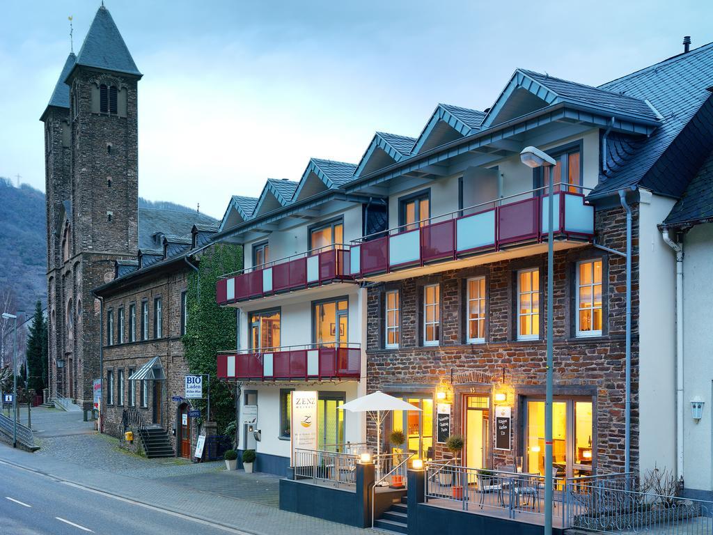 Ferienhaus Zenz - Ferienwohungen Ernst Exterior photo